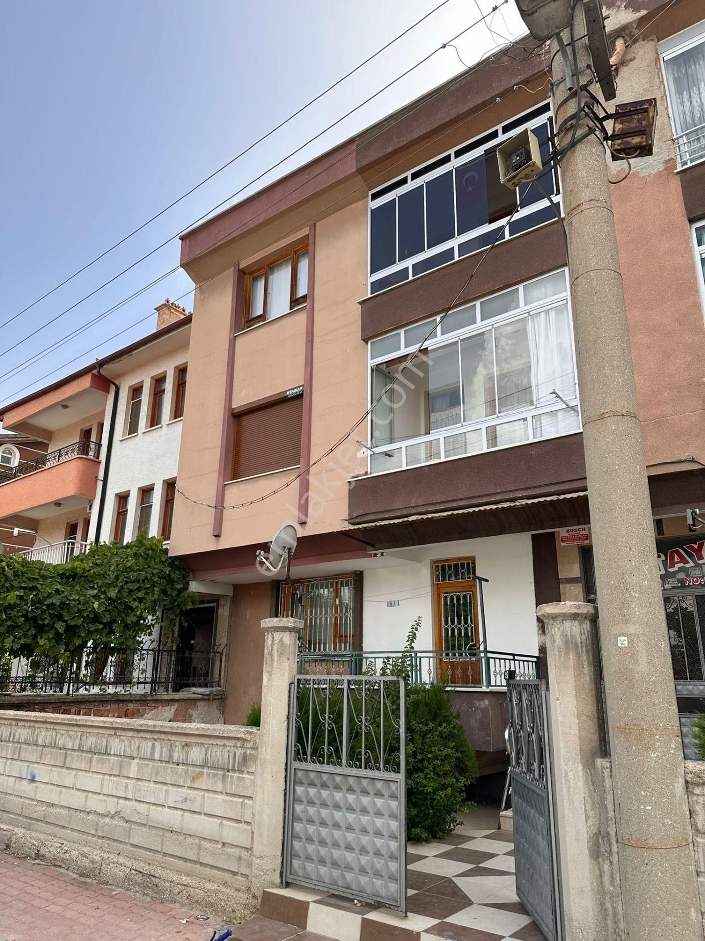 Selçuklu Sakarya Satılık Daire  EMİR YATIRIMDAN SAKARYA MAHALLESİNDE TRANVAYA YAKIN 4+1 DAİRE