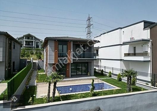 İzmit Kabaoğlu Satılık Villa YALÇIN KARAÇETİN' den KABAOĞLU' nun EN LÜX AKILLI VİLLASI