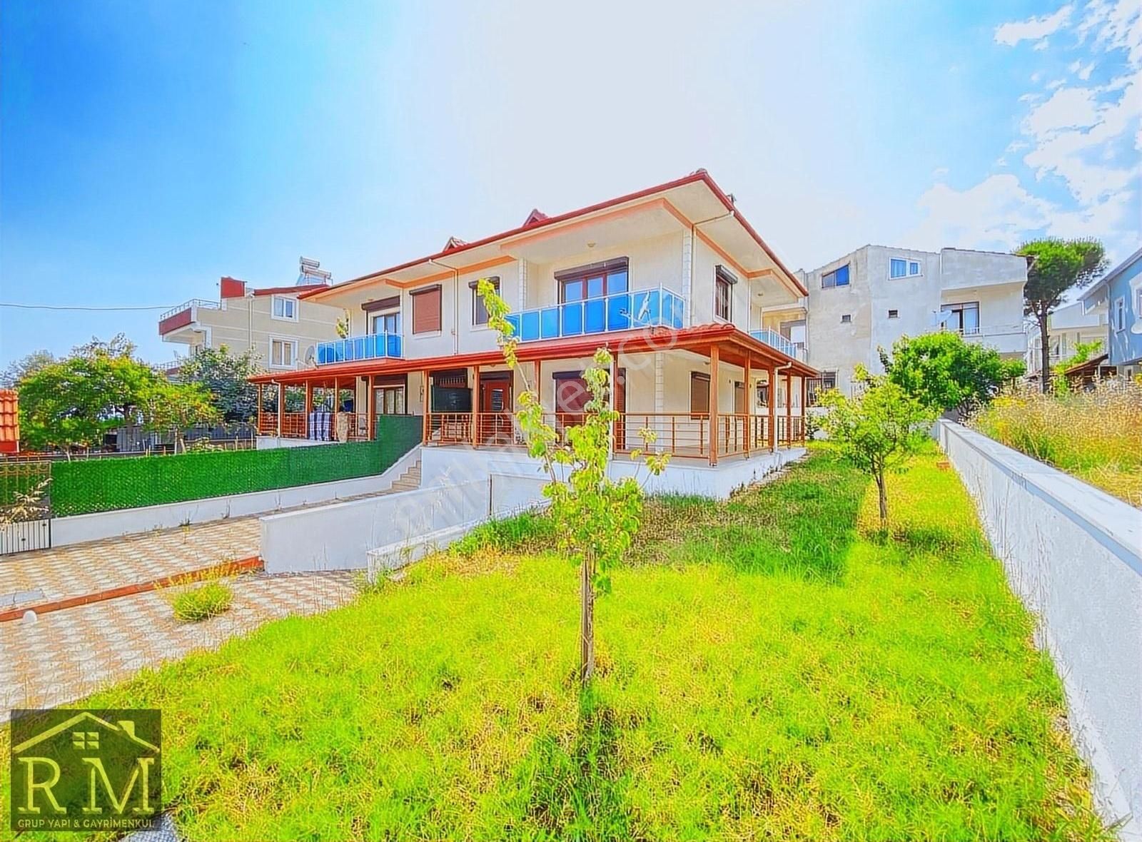 Marmaraereğlisi Yeniçiftlik Satılık Villa DENİZE SIFIR, GARAJLI , 350 METRE ARSALI VİLLA [RM GRUP] Yapı