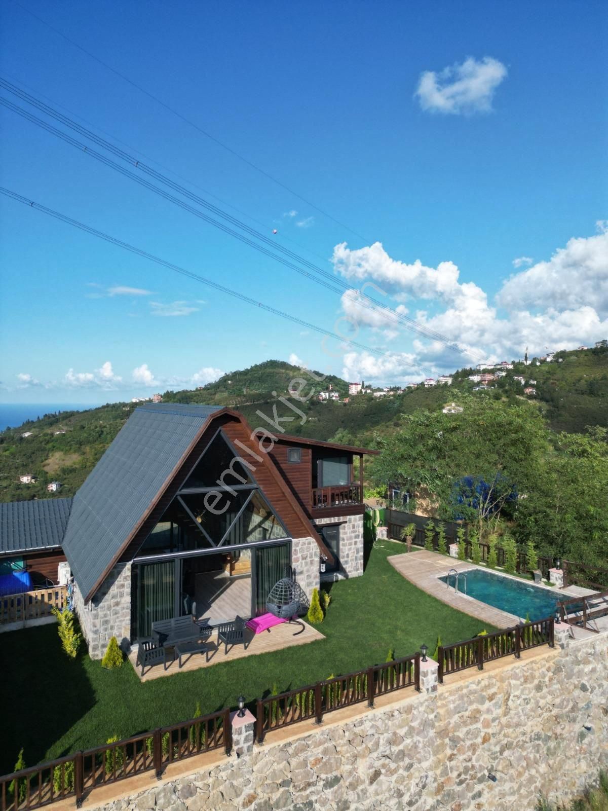 Trabzon Müstakil Havuzlu Bungalov