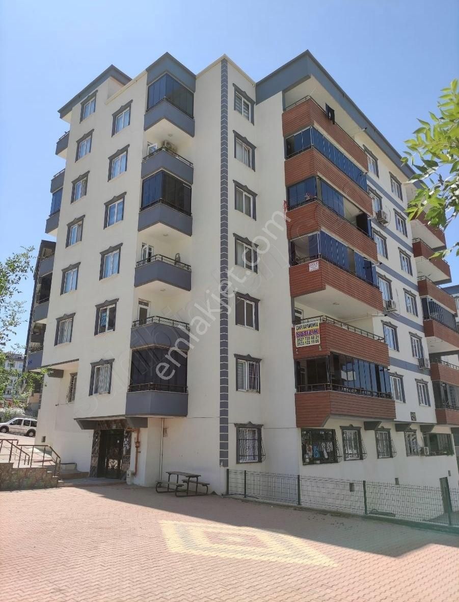 Şehitkamil Belkız Satılık Daire ÇAKIR GAYRİMENKULDEN OKUL YANI 3+1 SATILIK GENİŞ DAİRE GÖBEK KAT