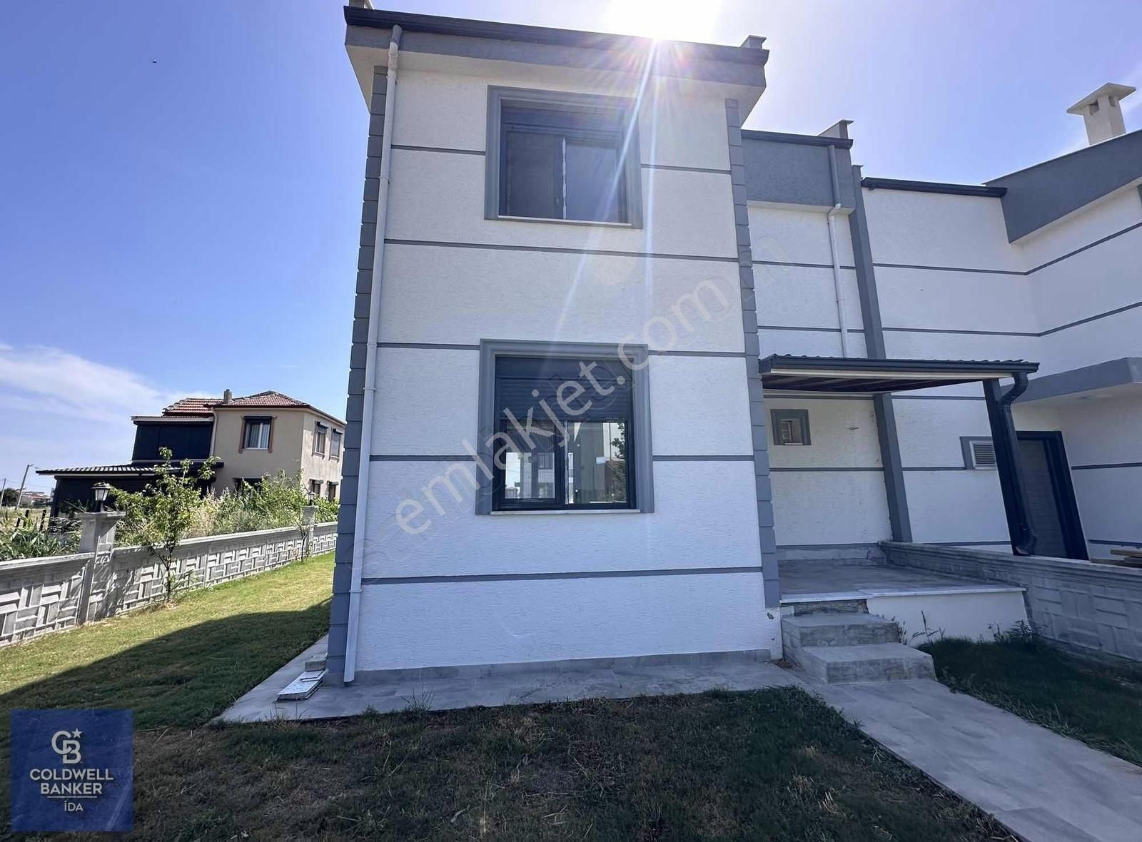 Ayvalık Altınova Satılık Villa Altınova'da satılık 2 + 1 sıfır villa