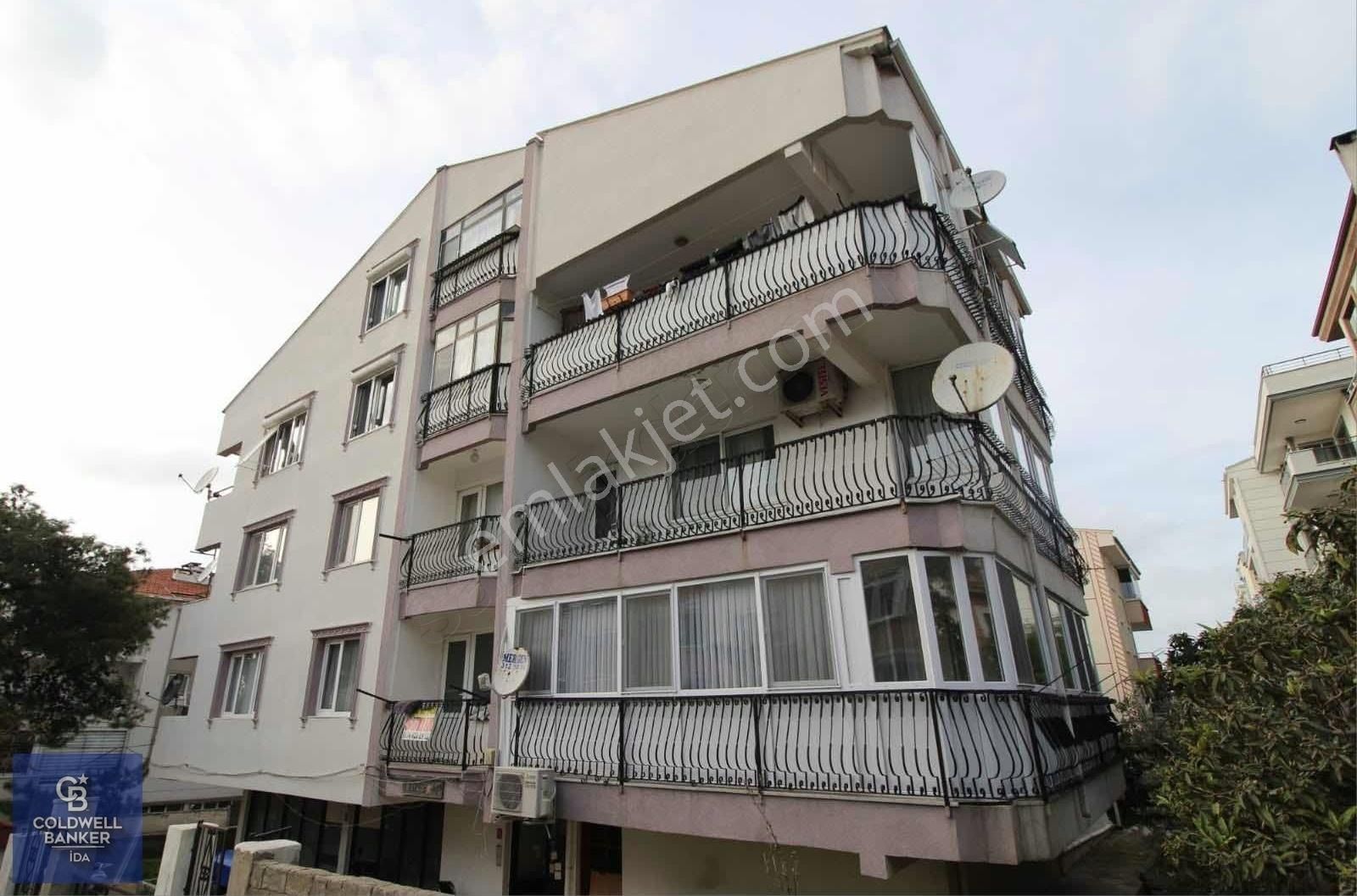 Ayvalık 150 Evler Satılık Daire Ayvalık 150 Evler Mahallesinde 2+1 Satılık Daire