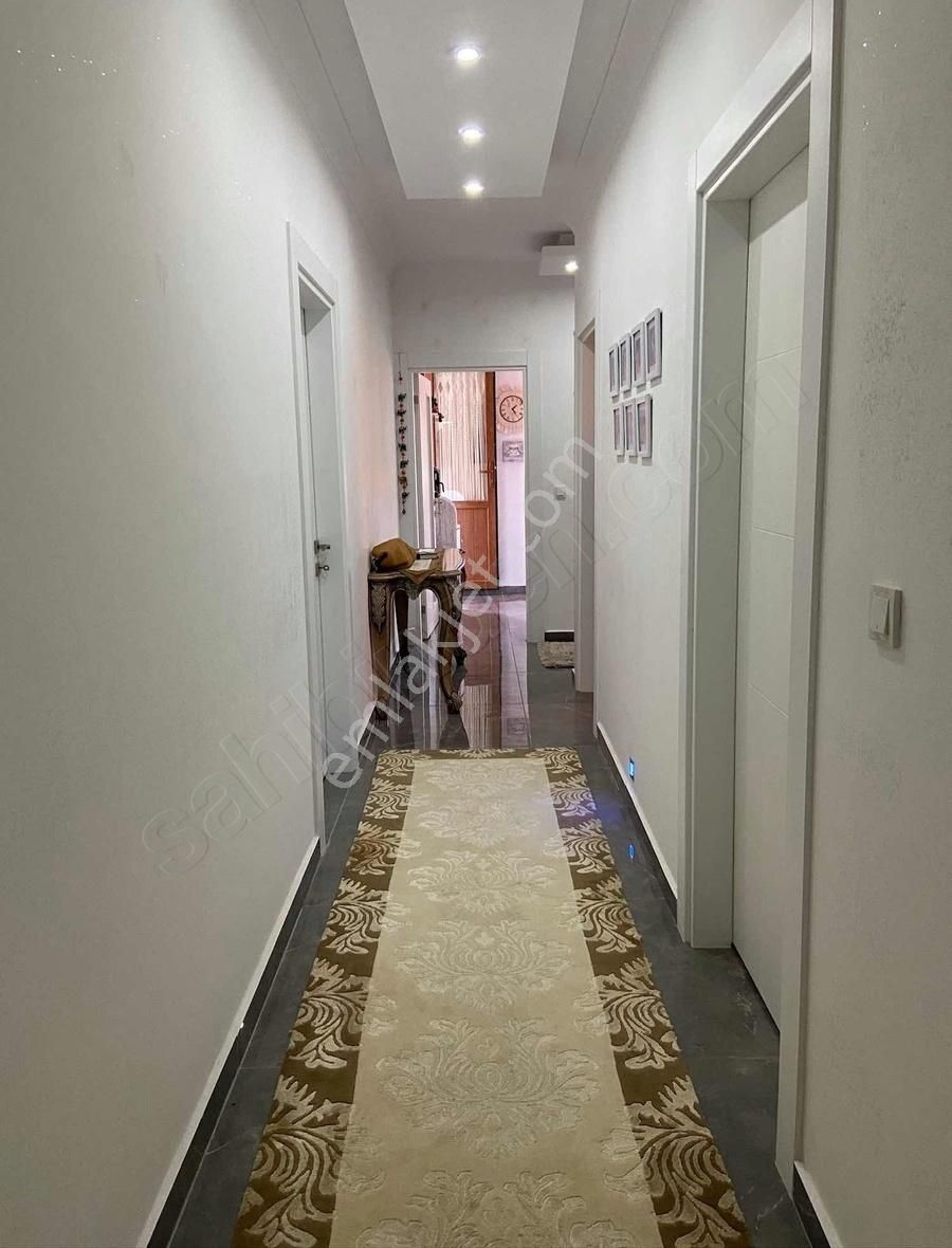 Küçükkuyu'da Efsane Bahçe Katı Yüzme Havuzlu Deniz Manzaralı - Görsel 16