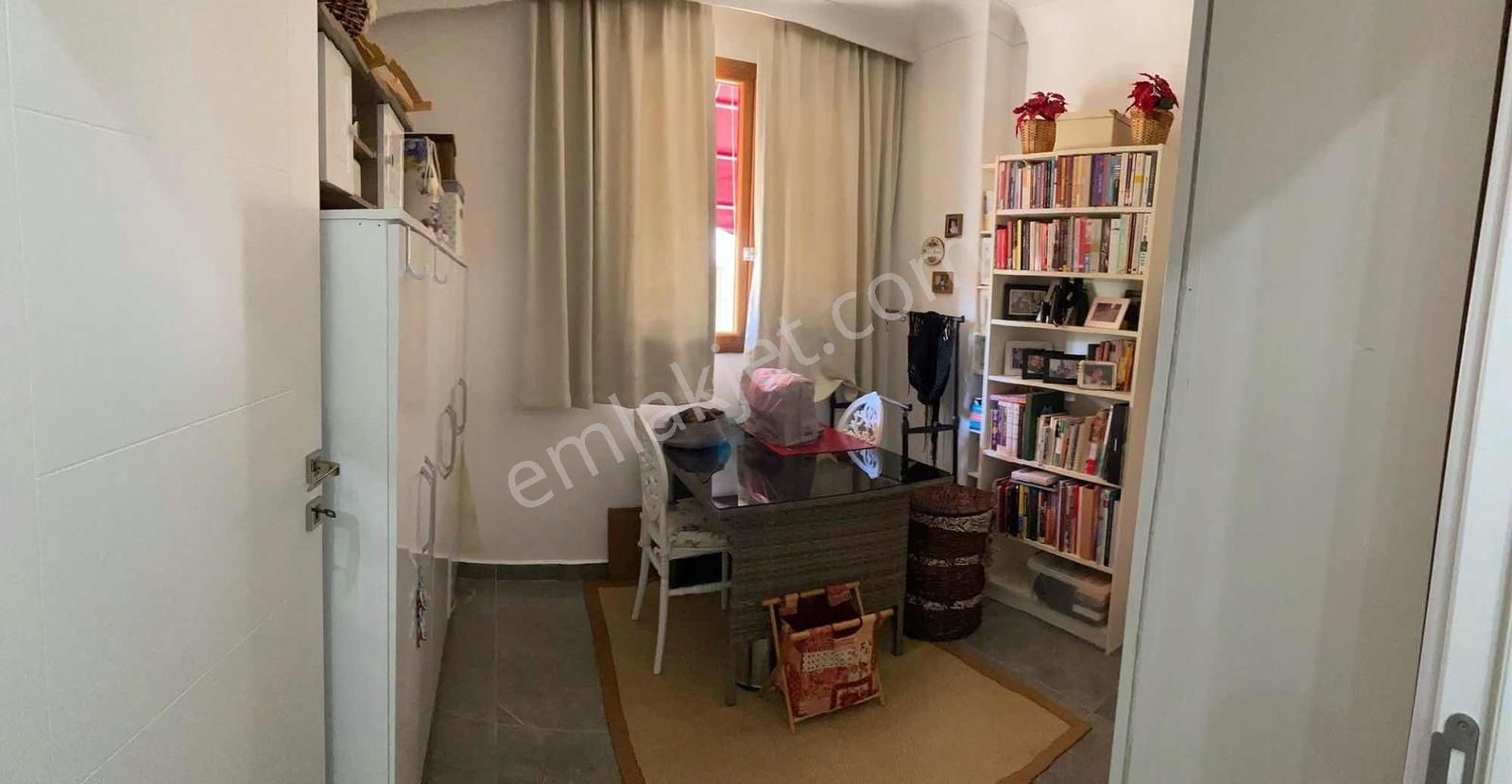 Küçükkuyu'da Efsane Bahçe Katı Yüzme Havuzlu Deniz Manzaralı - Görsel 2