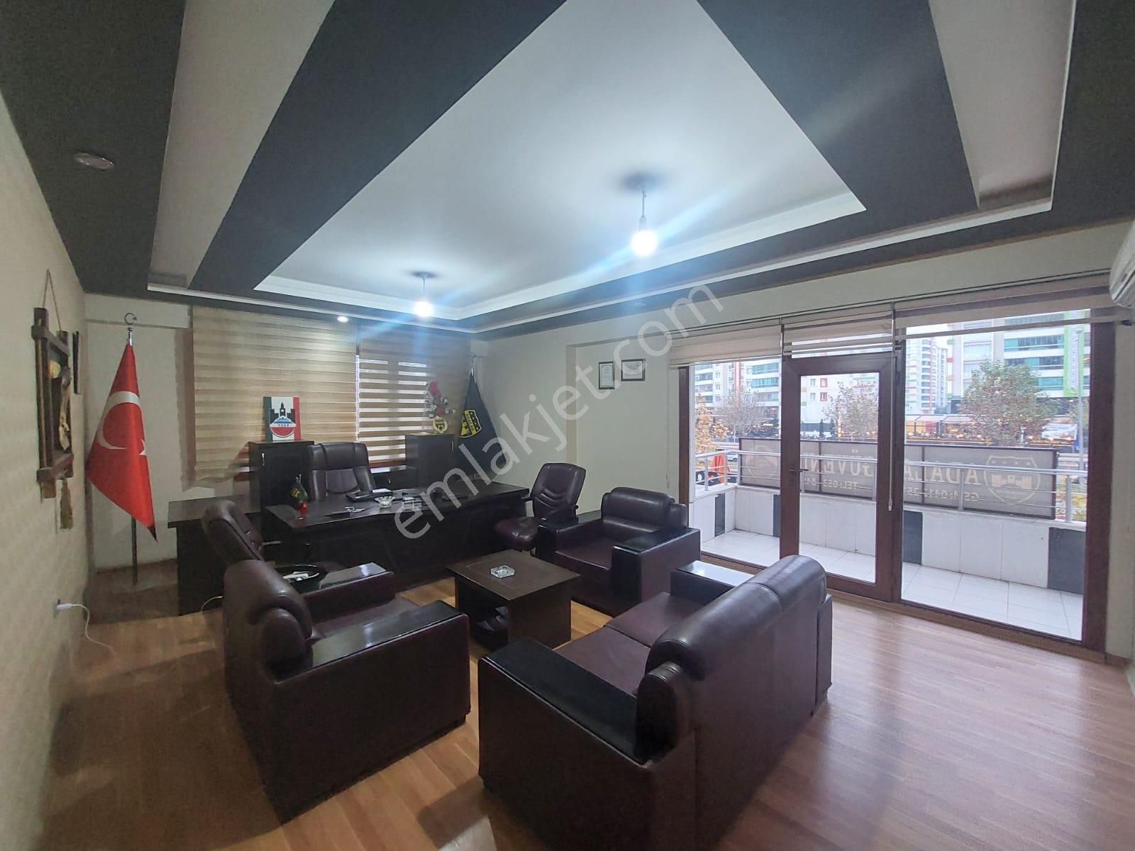 Kayapınar Fırat Satılık Daire  MAKROLİFE GAYRİMENKUL DEN 75 TE CADDE ÜZERİ 4+1 SATILIK DAİRE