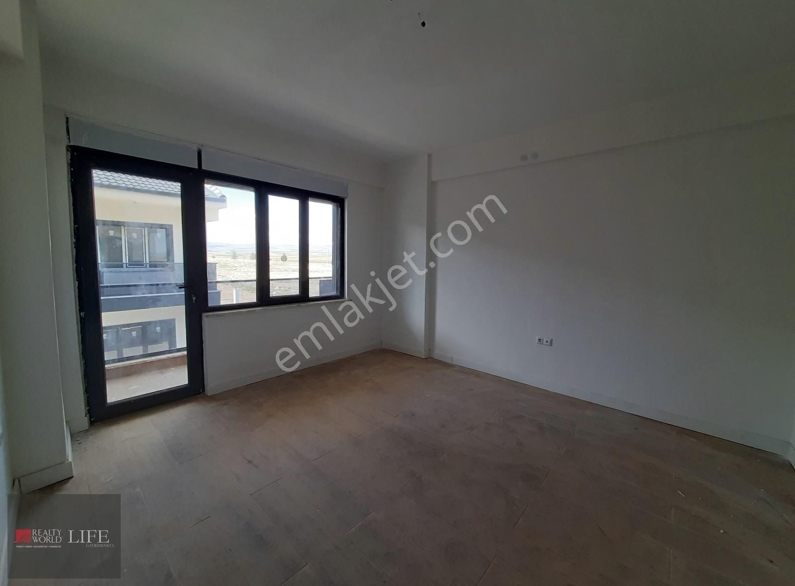 Tepebaşı Yaşamkent Satılık Daire RW LIFE // YAŞAMKENT 147 M2 3+1 DUBLEKS KÖŞE 150 M2 TEKLİFE AÇIK