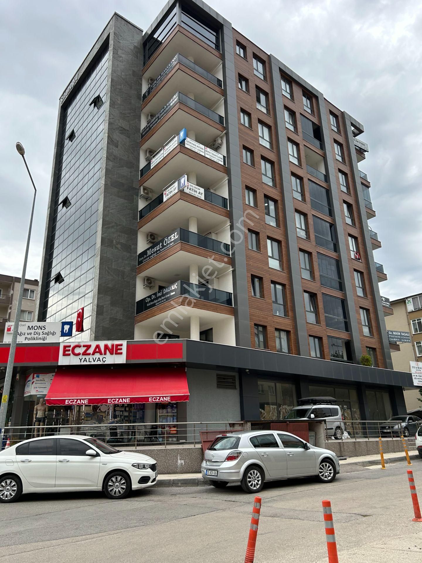 Nilüfer Barış Kiralık Genel ACIBADEM HASTANESİ KARŞISINDA MASRAFSIZ MUAYENEHANE