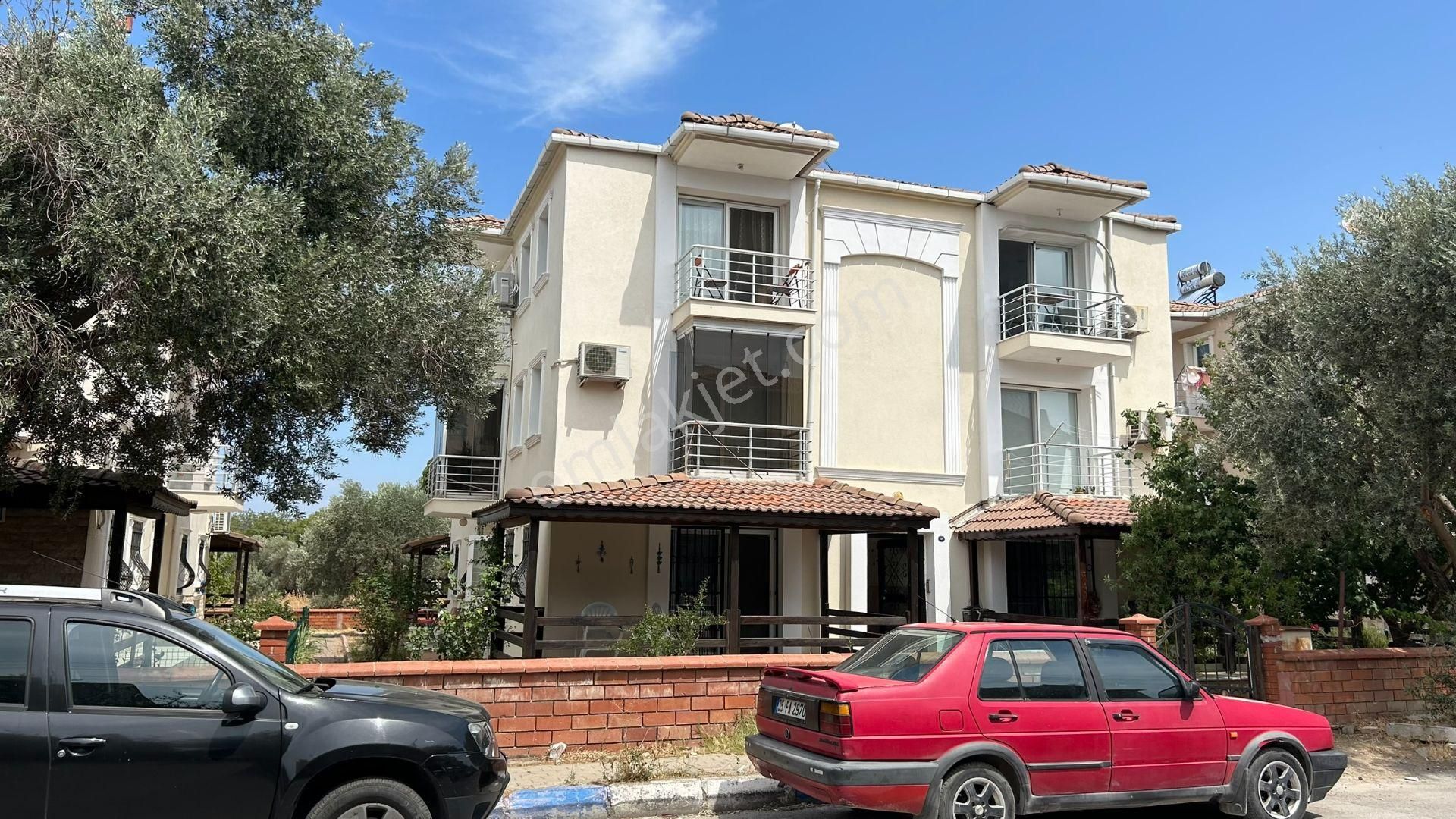 Foça Atatürk Satılık Daire  FOÇA MERKEZ'DE 3+1 SATILIK DAİRE