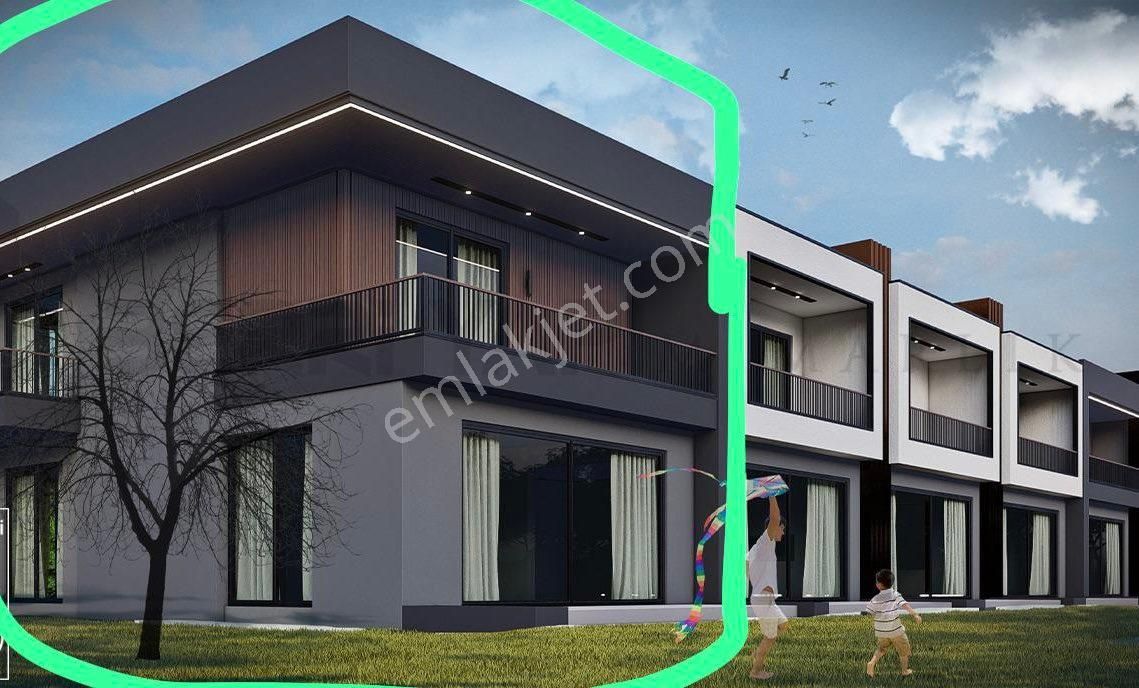 Meram Bahçeşehir Satılık Villa Bahçeşehirde site içersinde köşe villa çok uygun fiyatta