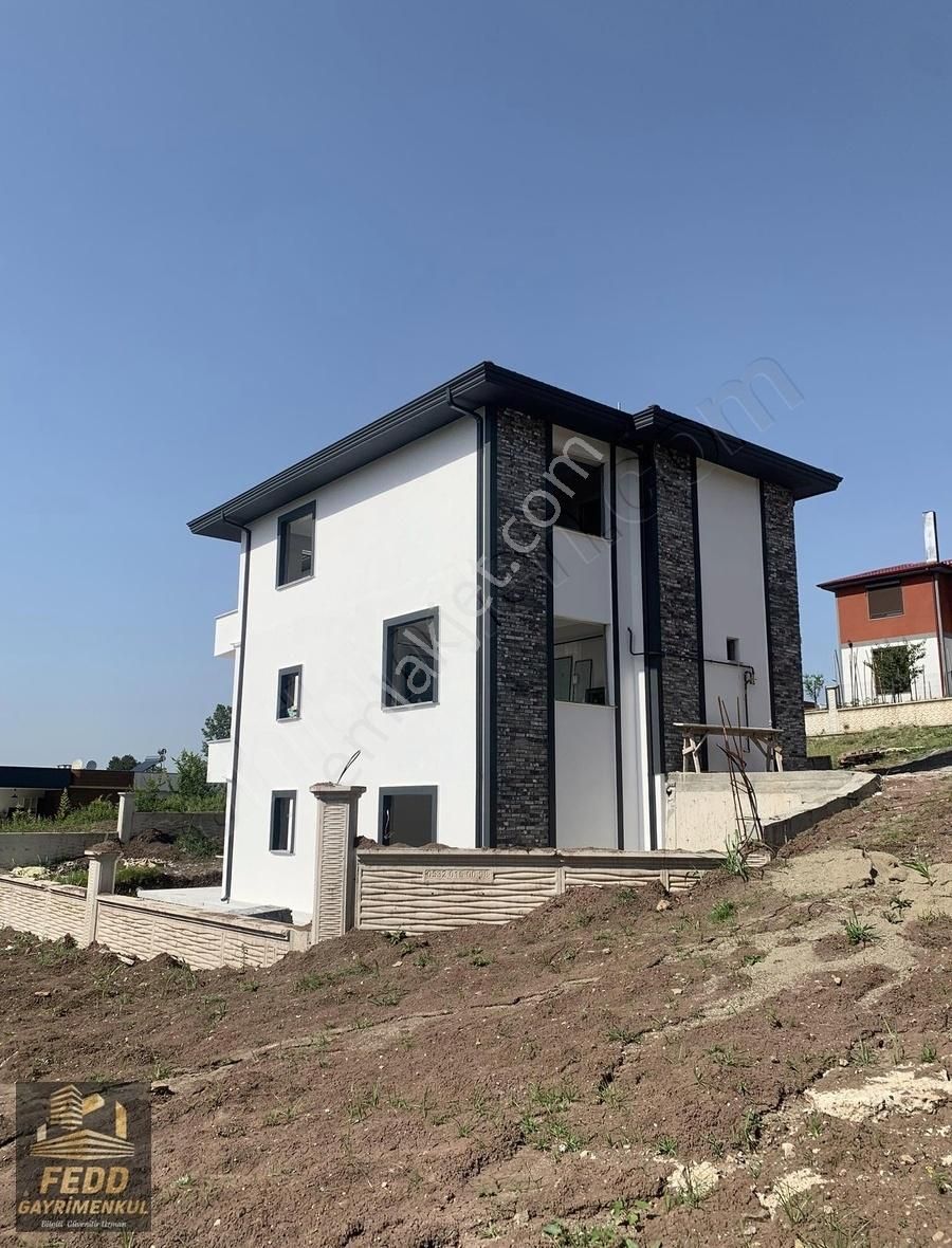 Başiskele Kılıçarslan Satılık Villa FEDD GAYRIMENKUL den SATILIK VILLA
