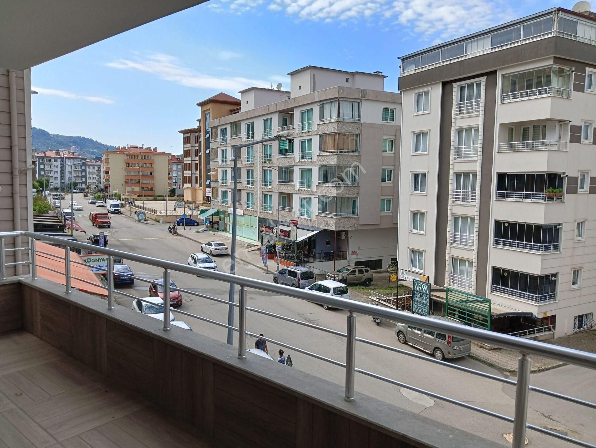 Giresun Merkez Teyyaredüzü Kiralık Daire  GİRESUN TEYYAREDÜZÜ MAHALESİ MERKEZİ KONUMDA EŞYALI 3+1 DAİRE