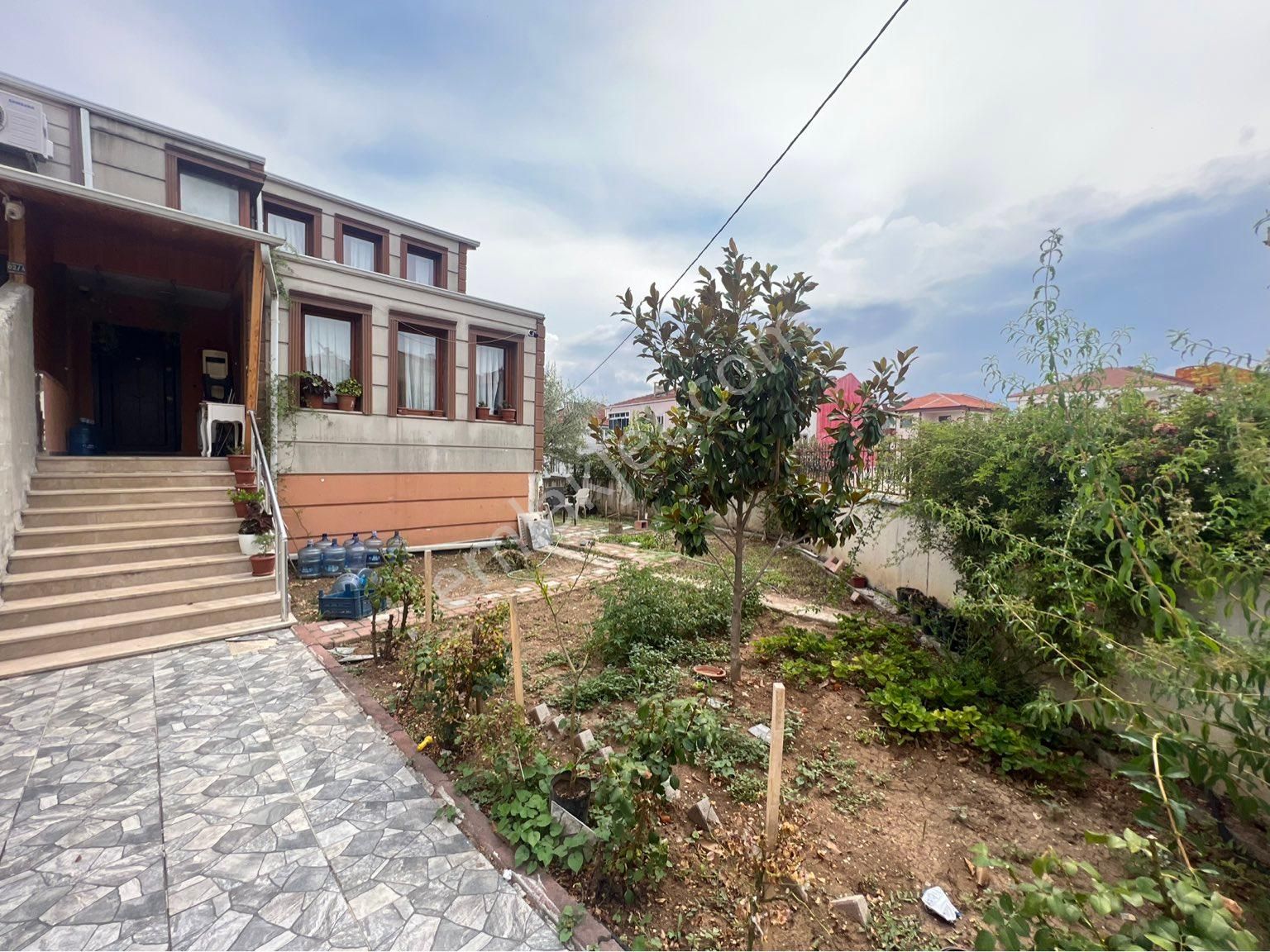 Roma'dan Yeni Mahallede Satılık Villa - Görsel 2