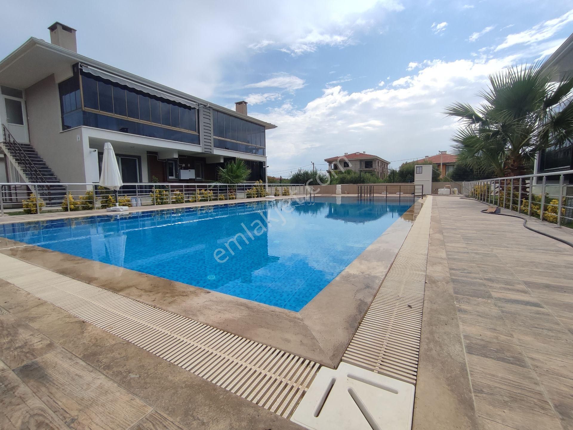 Şarköy Cumhuriyet Satılık Yazlık BULUT   yatırımdan 2+1 60 m² havuzlu sitede  köşe konumda yazlık daire