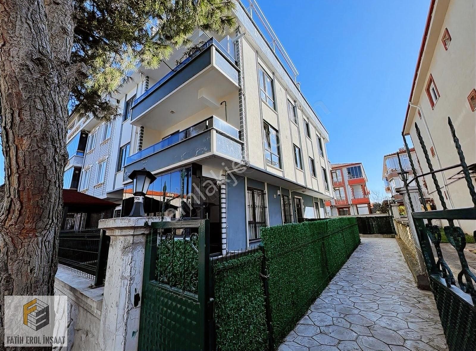 Karasu Yalı Satılık Daire SIFIR 2+1 YERDEN ISITMALI ARA KAT DENİZ MANZARALI FIRSAT DAİRE