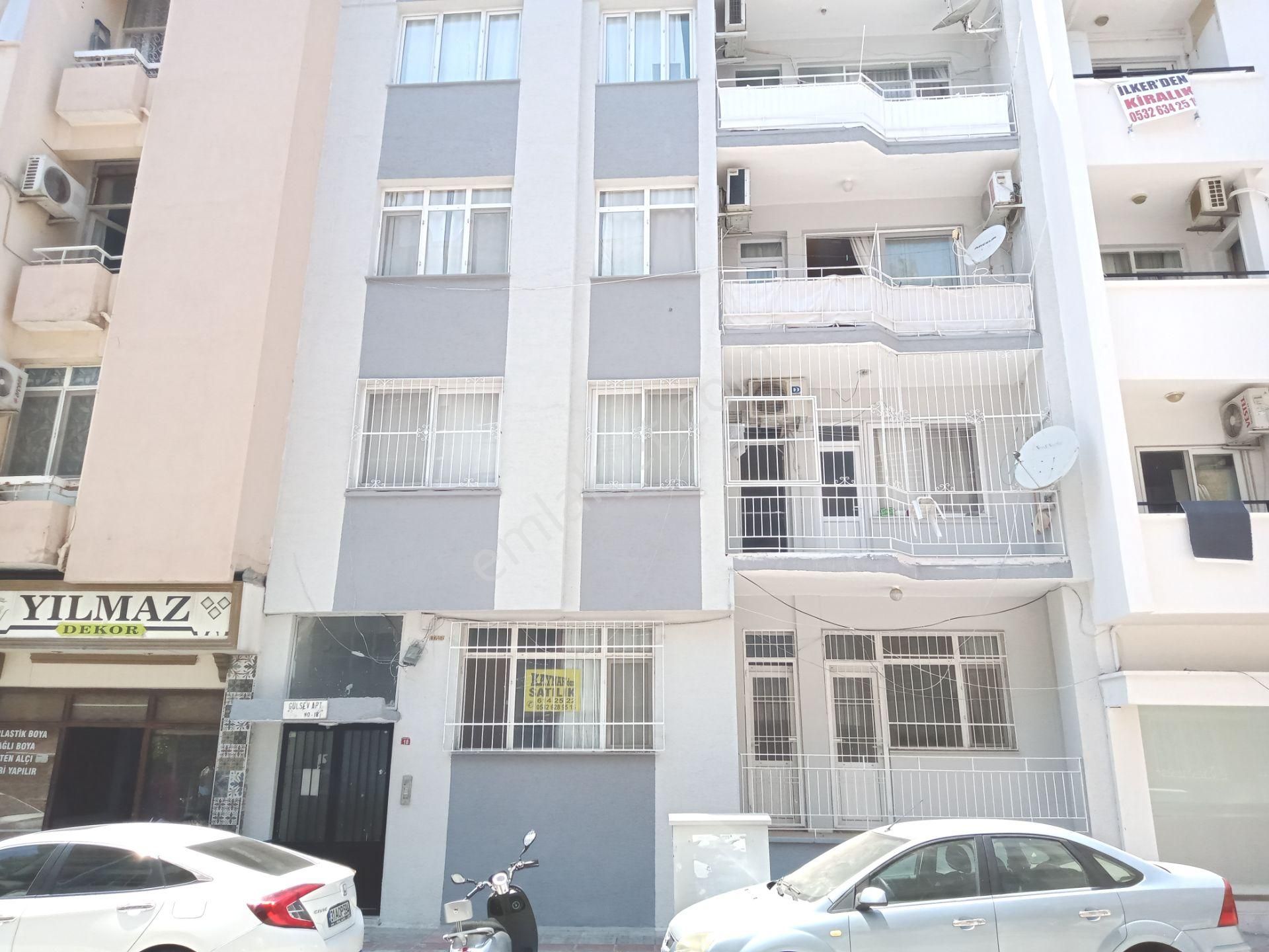 İskenderun Süleymaniye Satılık Daire  SÜLEYMANİYE MAHALLESİNDE BELEDİYE EVLERİNDE ANA CADDE ÜZERİ BAHÇELİ ZEMİN KAT TEMİZ SATILIK DAİRE