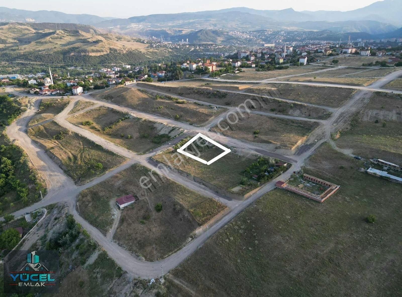 Karabük Merkez Kapullu Satılık Konut İmarlı KAPULLU'DA 3 KAT İMARLI SATILIK ARSA