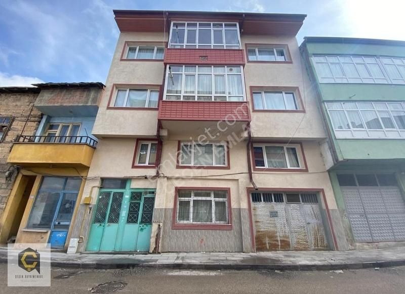 Bayburt Merkez Zahit Satılık Bina ŞEHİR MERKEZİNDE 6 DAİRELİK SATILIK BİNA