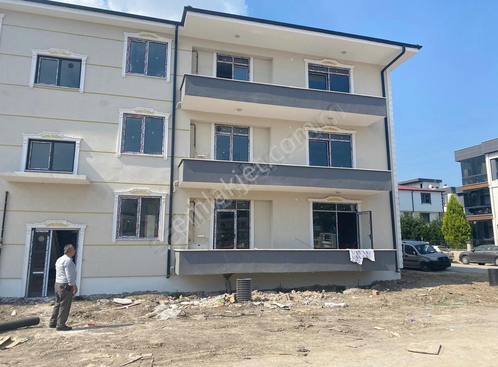 Arifiye Hanlıköy Satılık Daire HANLIKÖYDE 3+1 LÜKS DAİRE YARISI PEŞİN GERİ KALAN 25 AY VADE