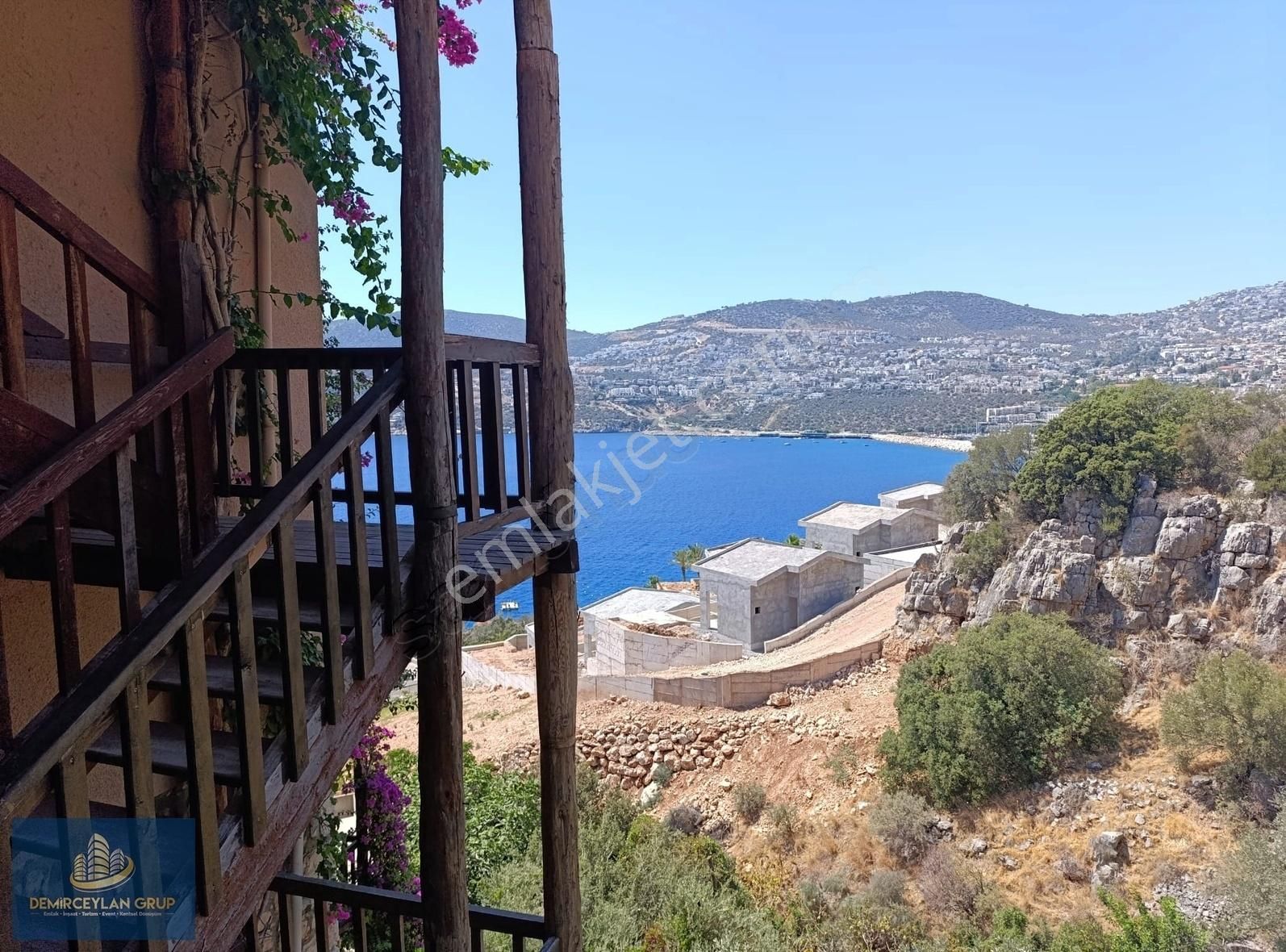 Kaş Kalkan Satılık Daire KALKAN DA MUHTEŞEM KALKAN MANZARALI CLUP PATARA DA SATILIK 1+1