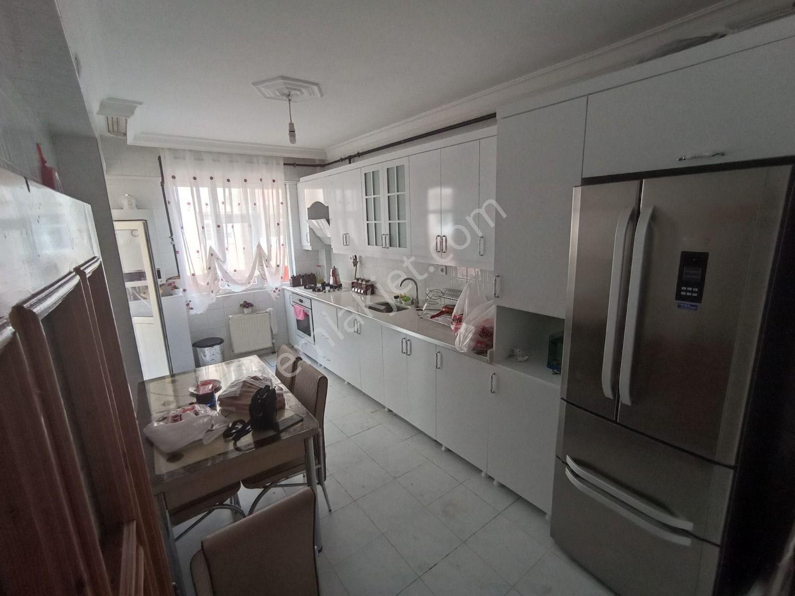 Bağlar Bağcılar Satılık Daire CEYLAN AVM CİVARI SATILIK 3+1 DAİRE