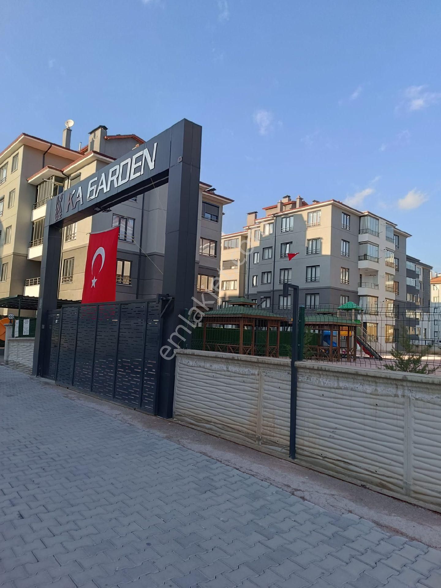 Selçuklu Akşemsettin Satılık Daire Akşemsettin Mh Arakat Asansörlü Satılık 3+1 Daire