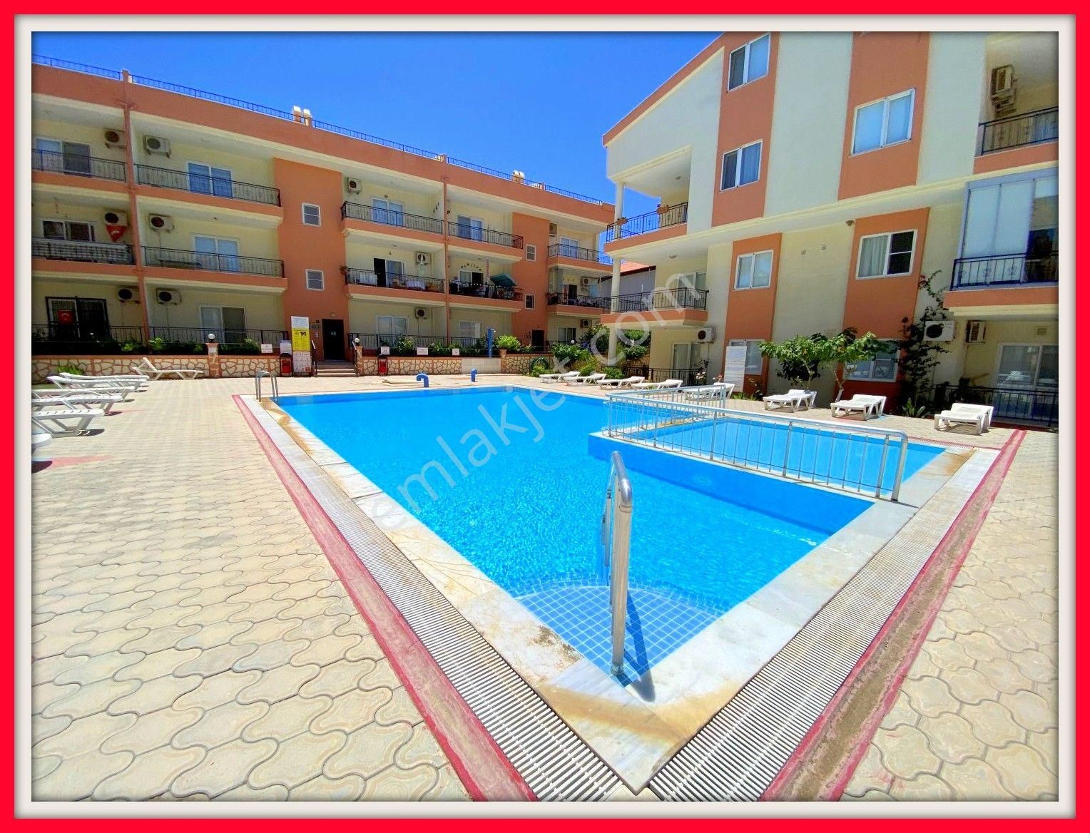 Didim Hisar Satılık Yazlık  Didim'de Havuzlu Site İçinde Eşyalı Satılık 2+1 Daire