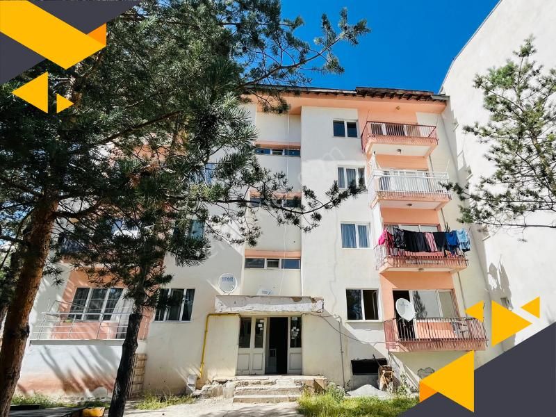 Bayburt Merkez Zahit Kiralık Daire  ŞEHRİN GÜRÜLTÜSÜNDEN UZAK DOĞAYLA İÇ İÇE 3+1 DAİRE