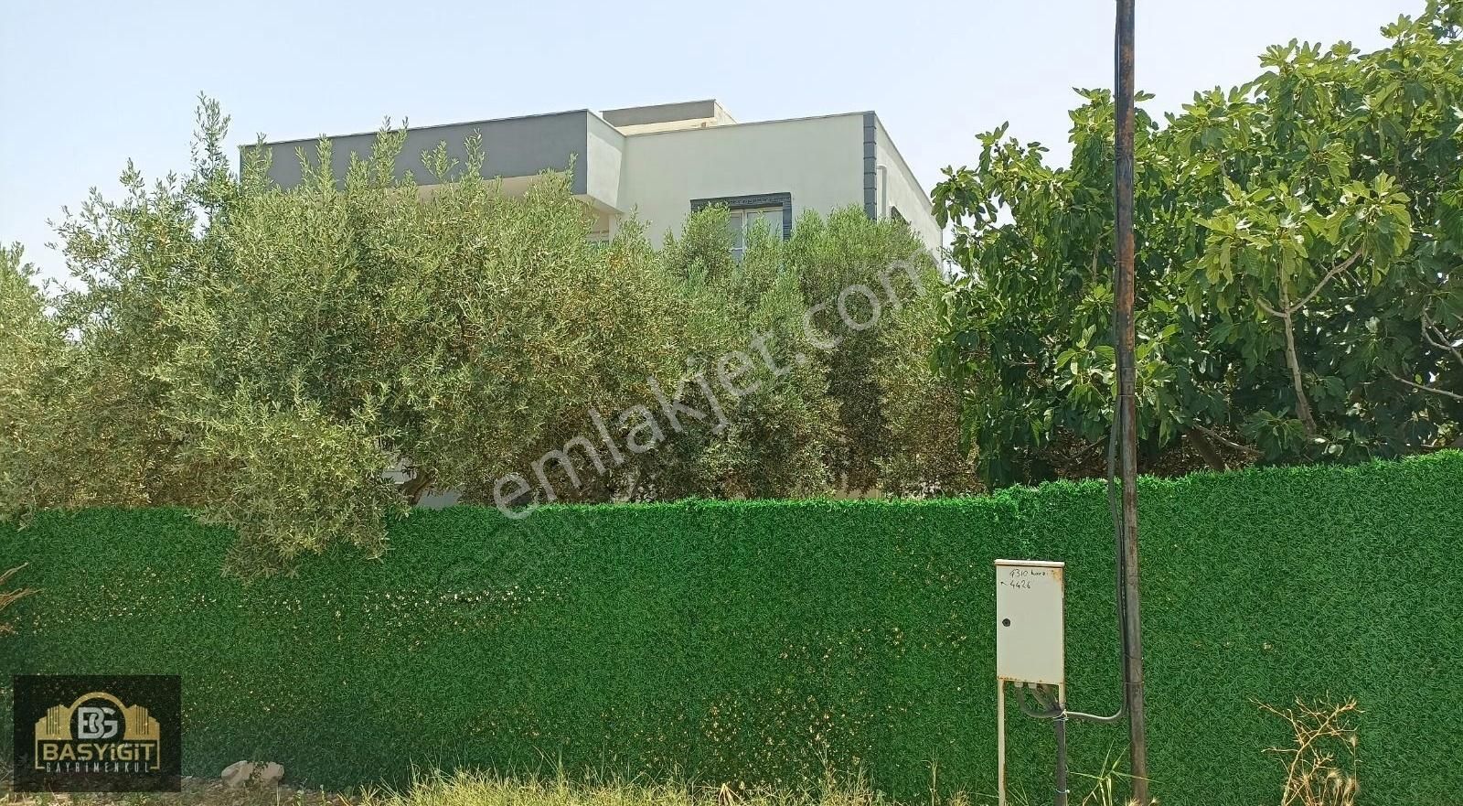 Akhisar Pınarcık Satılık Villa Pınarcık (Kennes) Mh.'de 677 M² Arsa İçinde 4+1 Villa Satılıktır