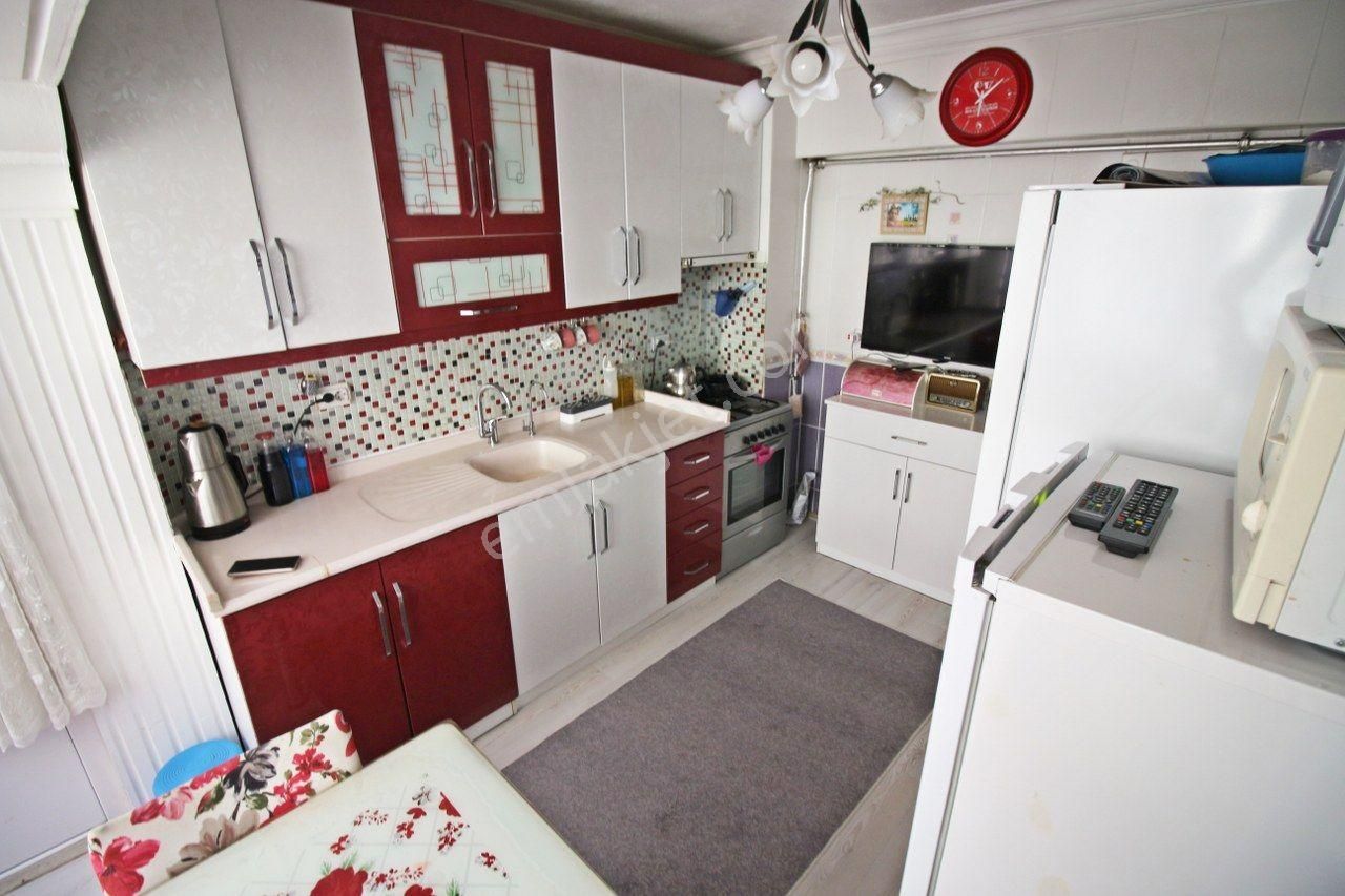 Gamze Emlak'tan Tandoğan'da**arakat**asansörlü Cadde Üzeri 3+1 Daire!!