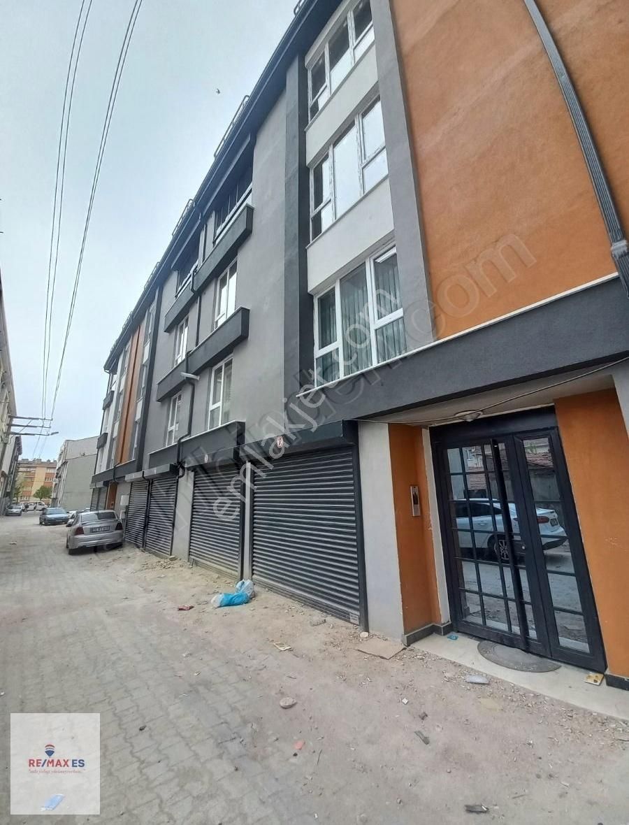 Tepebaşı Sütlüce Satılık Daire SÜTLÜCE MAHALLESİ ZİYA GÖKALP İLKOKULU YAKINI 2+1 SATILIK DAİRE