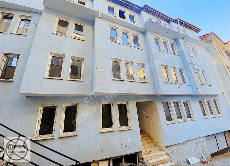 Kütahya Merkez Saray Satılık Daire DEMİRLAND'DAN SATILIK MERKEZDE SARAY'DA 3+1SIFIR DAİRE