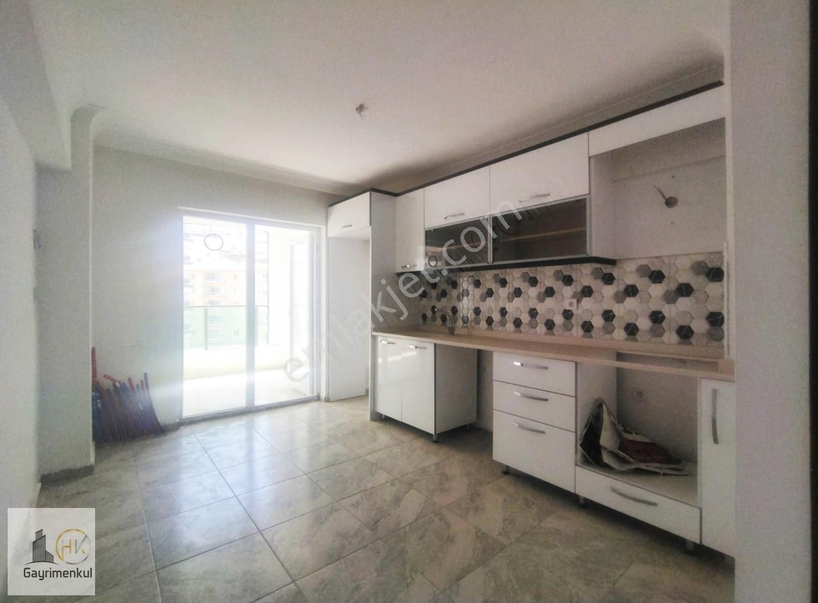 Mamak Cengizhan Satılık Daire CENGİZHAN'DA 3+1 SİTEDE! ÖN CEPHE 9.KAT 145 m² ASANSÖRLÜ DAİRE