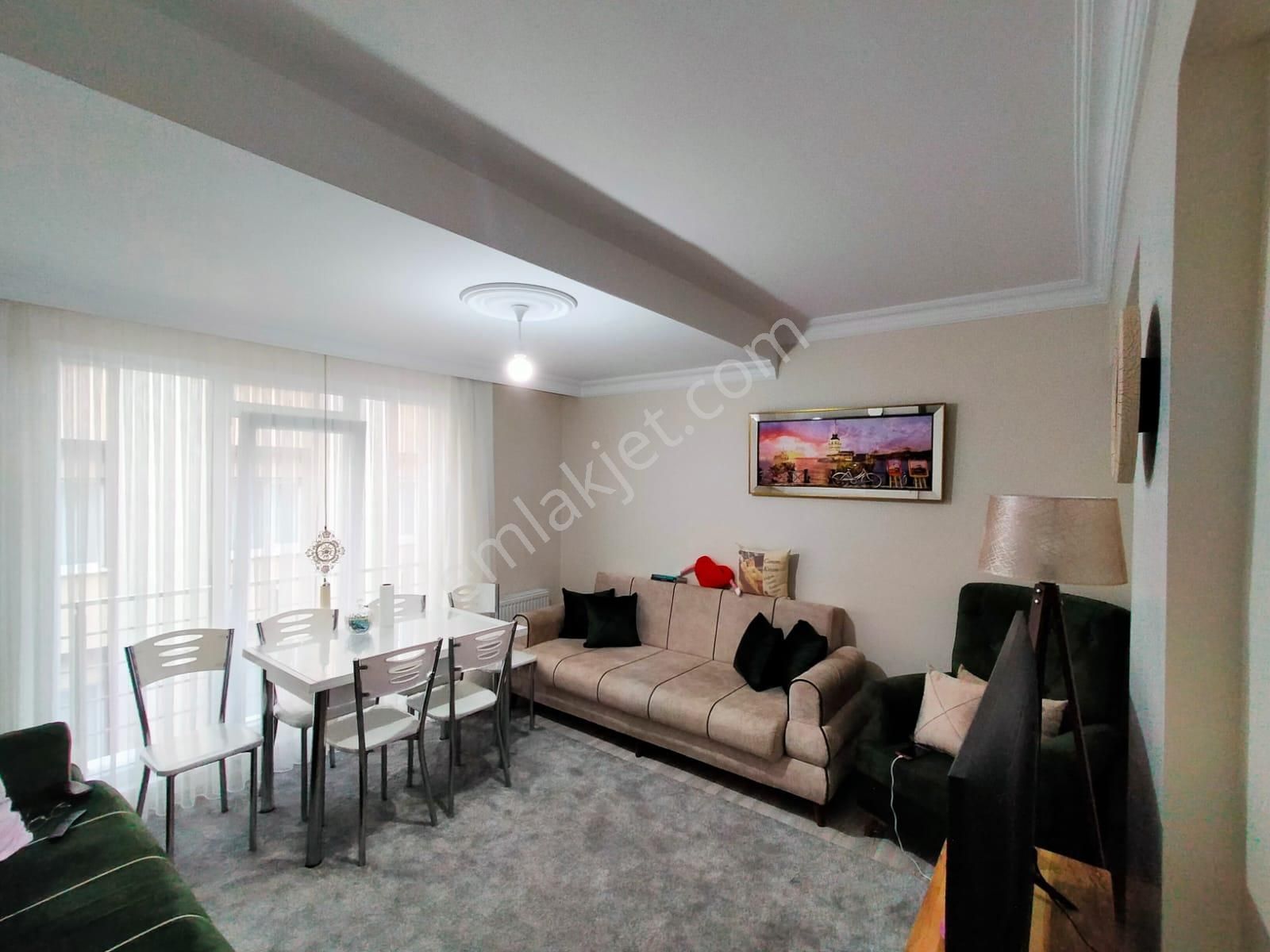 Bahçelievler Zafer Satılık Daire TOPLU TAŞIMA ARAÇLARINA YAKIN 2+1 *5 YILLIK BİNA* SATILIK DAİRE