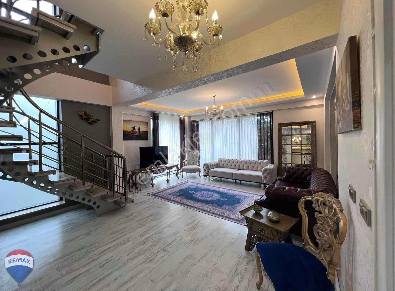 Melikgazi Eğribucak Satılık Villa REMAX Katılım / MODERN MİMARİ TASARIMLI ULTRA LÜKS VİLLA