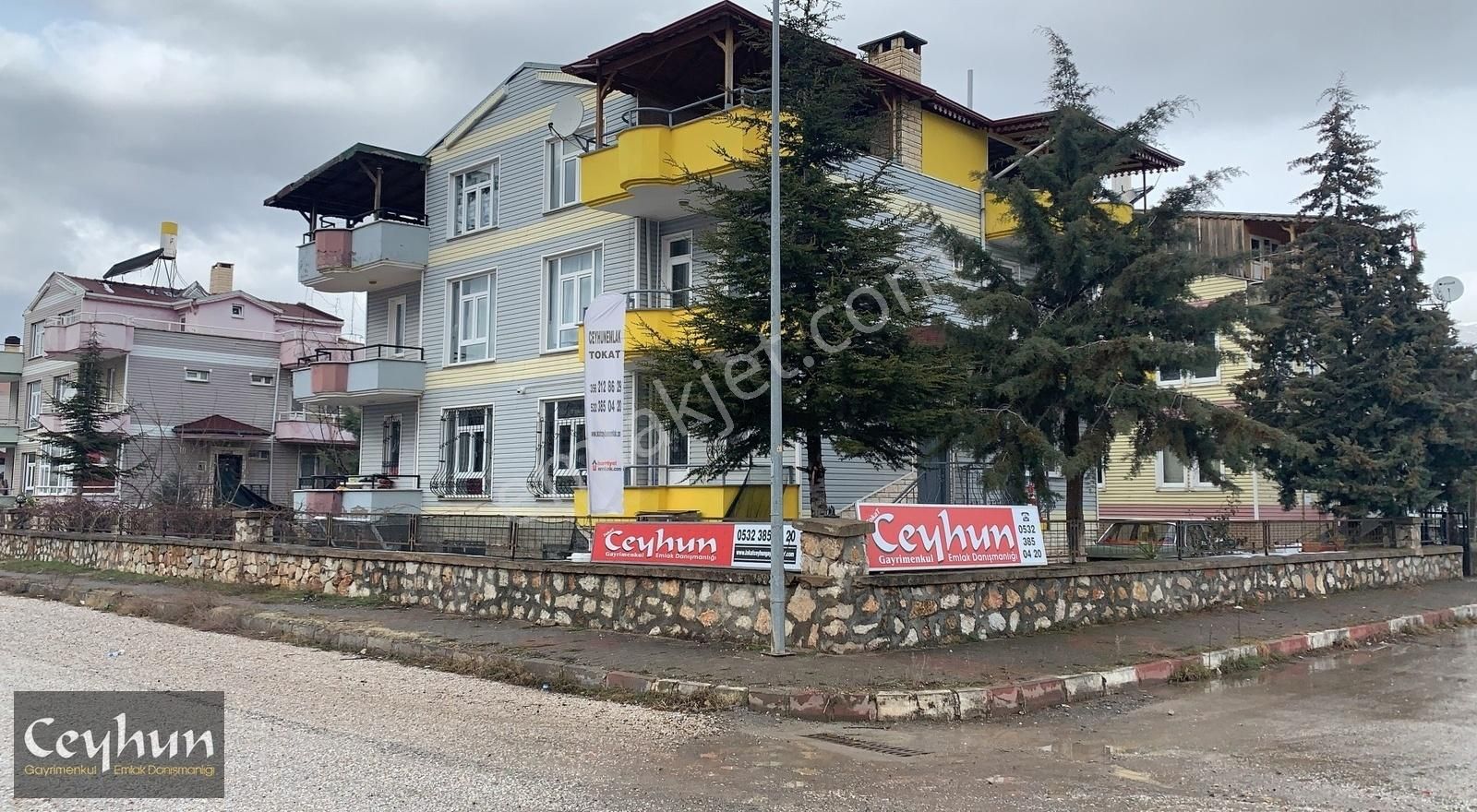 Tokat Merkez Karşıyaka Satılık Villa KURUM KİRACILI HOBİ BAHÇELİ PANORAMİK TERASLI TRİPLEKS 6+2 VİLLA