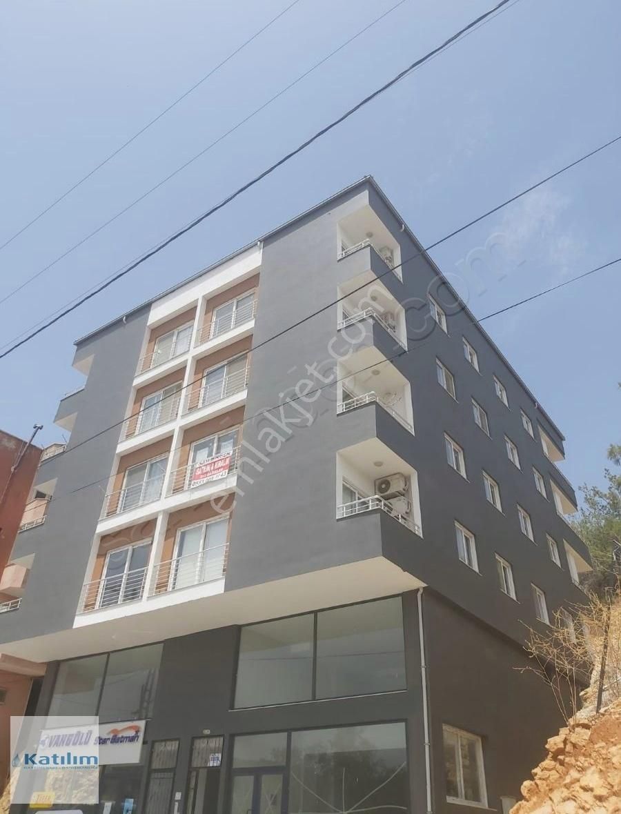 Gülnar Büyükeceli Satılık Daire BÜYÜKECELİ AKKUYU'DA ANAYOL ÜZERİ SIFIR BİNADA 2+1 SATILIK DAİRE