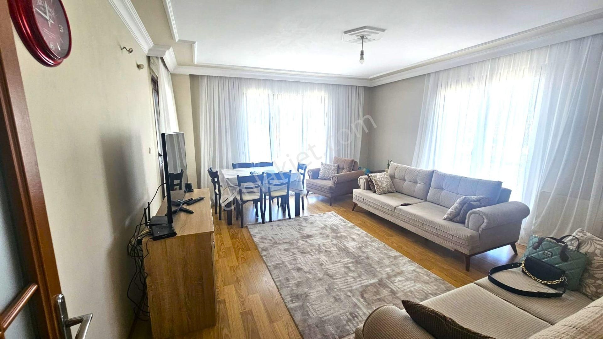 Kartal Karlıktepe Satılık Daire  KARTAL KARLIKTEPEDE SAHİBİNDEN 3+1 SATILIK DAİRE