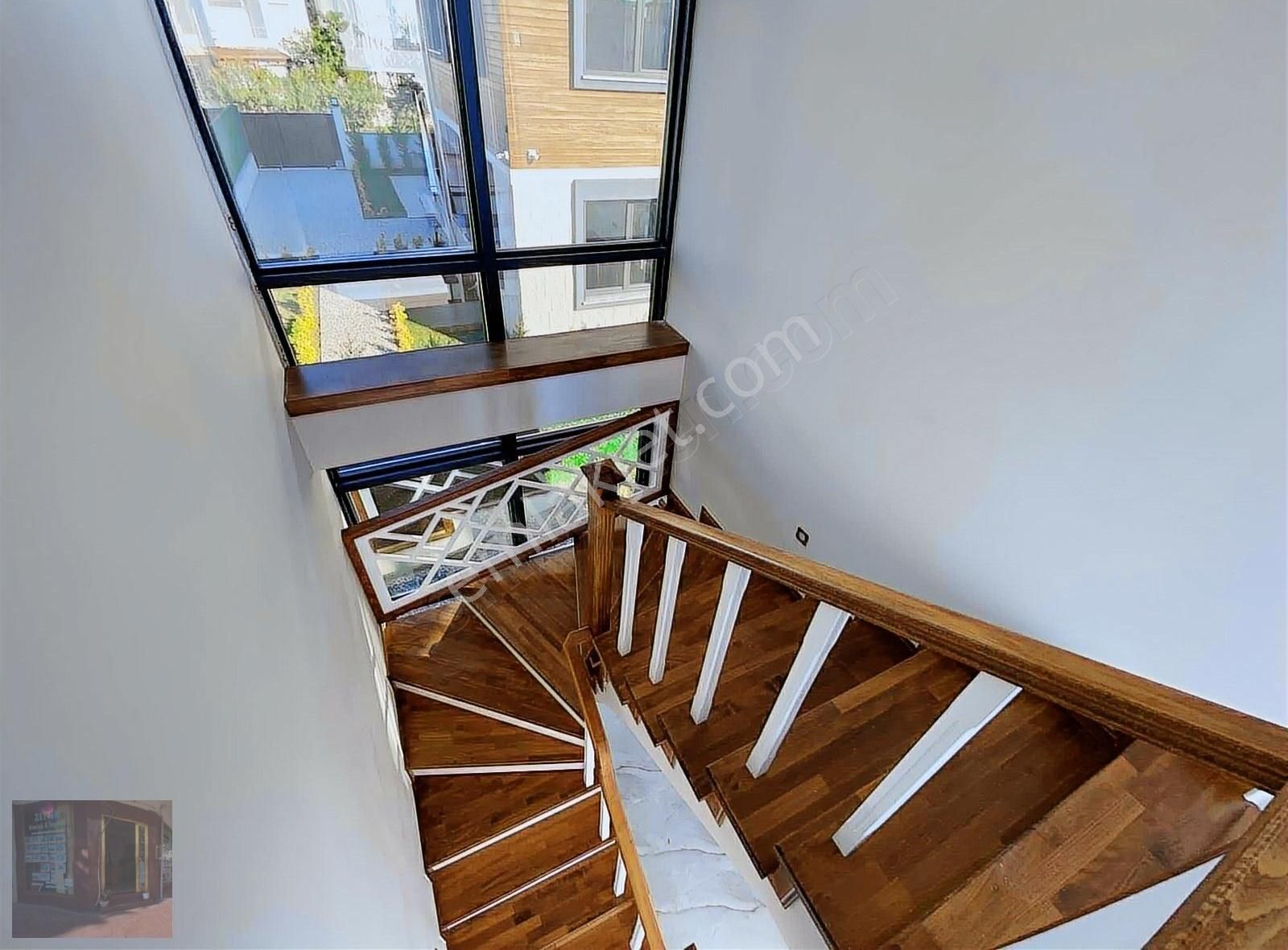 Güçlü Kardeşler Gürede 400m2 Arsa İçinde Havuzlu Bağımsız Villa - Görsel 16