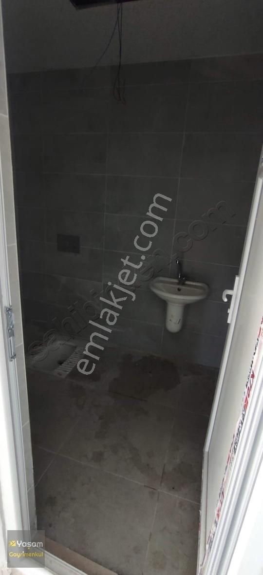 Nilüfer 30 Ağustos Zafer Kiralık Dükkan & Mağaza İBRAHİM ÜNAL CAD. CEPHE HER İŞE UYGUN 270 M2 KİRALIK İŞ YERİ