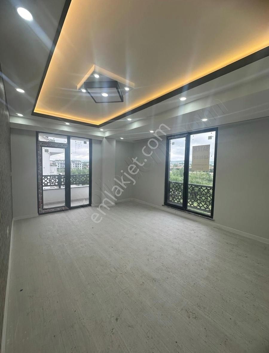 Kartepe Dumlupınar Satılık Daire KARTEPE DUMLUPINAR MAH 3+1 ÇATI DUBLEKS SATILIK DAİRE