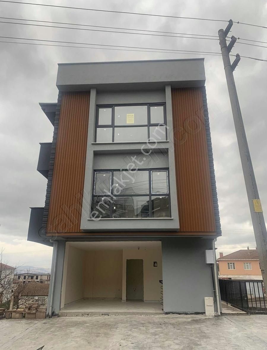 Başiskele Döngel Satılık Daire DÖNGEL MERKEZDE ÇATI DUBLEKS 4+1 DENİZ MANZARALI DAİRE