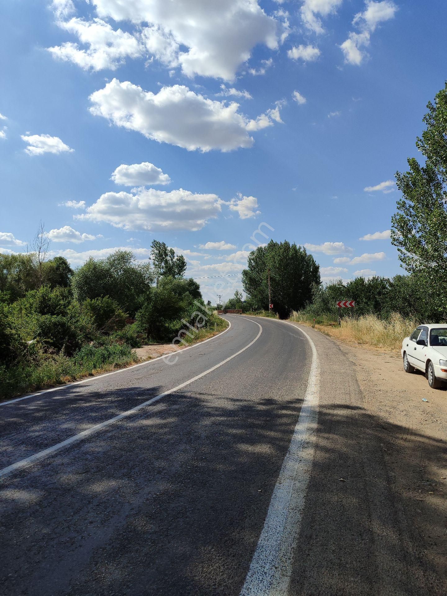 Akşehir Engili Satılık Tarla Murat Emlaktan Engili De Toplam 4186m2 Satılık Tarla