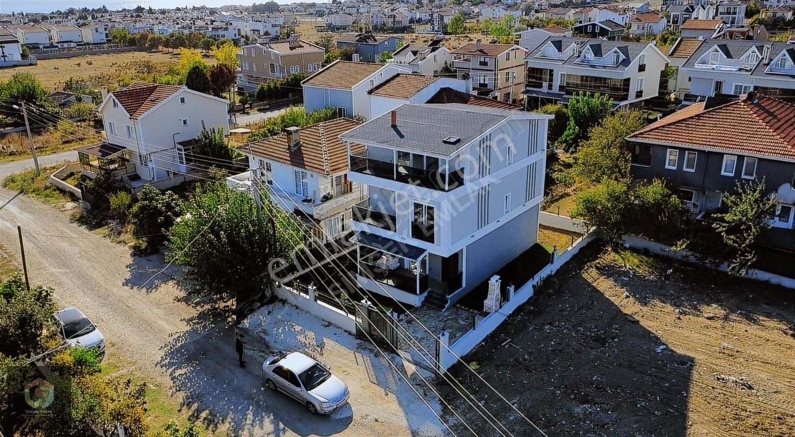 Marmaraereğlisi Yeniçiftlik Satılık Villa YENİÇİFTLİK MAHALLESİ 250m2 ARSA İÇERİSİNDE SATILIK SIFIR VİLLA