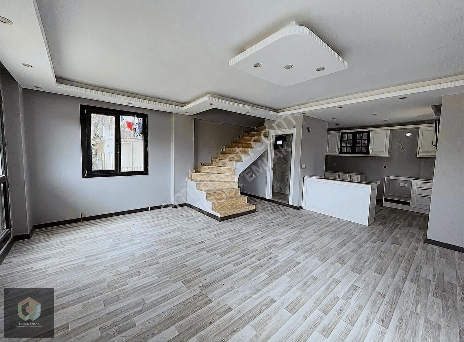 Marmaraereğlisi Yeniçiftlik Satılık Villa ŞİMŞEK YAPIDAN MÜSTAKİL MERKEZİ KONUMDA SATILIK VİLLA 4+1 230m2