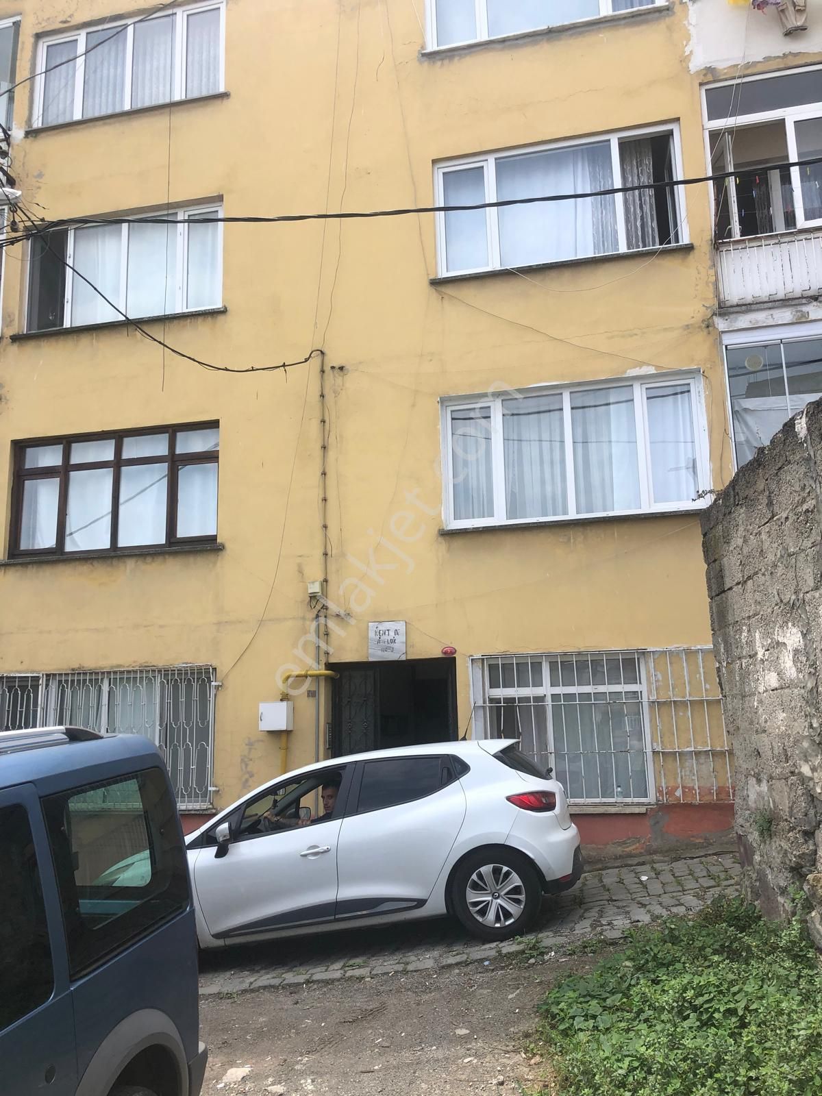 Ortahisar Gülbaharhatun Satılık Daire TRABZON GÜLBAHAR MAH SATILIK GİRİŞ KAT DAİRE