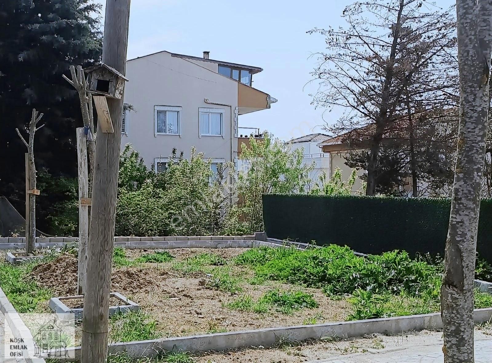 Büyükçekmece Güzelce Satılık Villa İmarlı GÜZELCE HUKUKÇULAR SİTESİNE YAKIN 508 M2 SATILIK ARSA