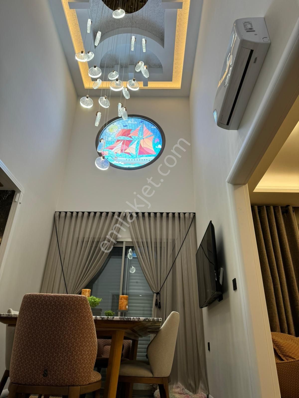 Kuşadasında Elektriğini Öreten Özel Havuzlu Tek Müstakil Ultra Lüx 4+1 Villa - Görsel 14