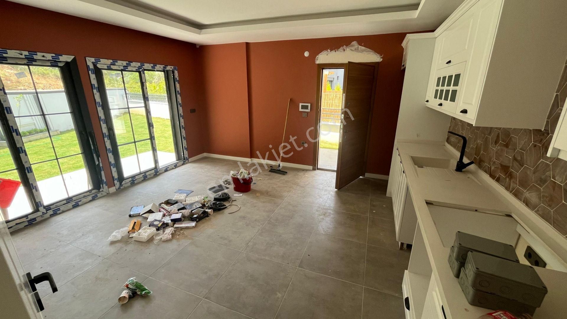 Ula Gökçe Mahallesinde Marmaris Ve Akyaka Yakın Sıfır Yazlık Daire - Görsel 4