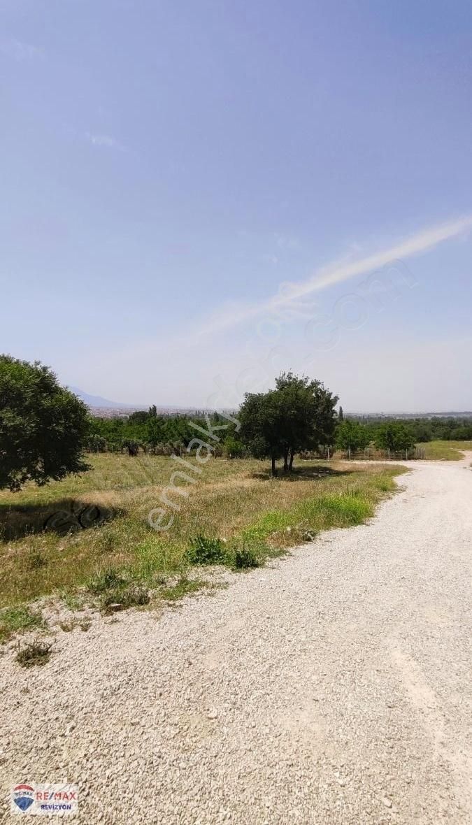 Pamukkale Zümrüt Satılık Konut İmarlı BAĞBAŞI ZÜMRÜT MAHALLESİNDE VİLLALIK ARSA